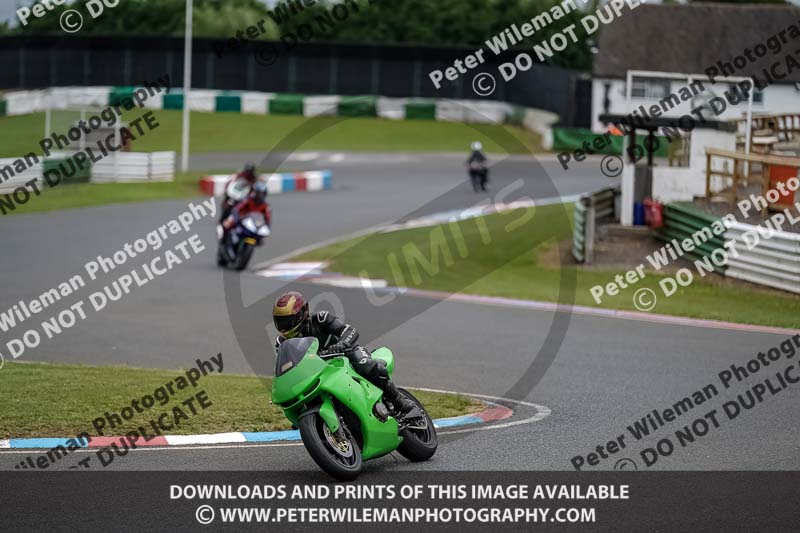 enduro digital images;event digital images;eventdigitalimages;mallory park;mallory park photographs;mallory park trackday;mallory park trackday photographs;no limits trackdays;peter wileman photography;racing digital images;trackday digital images;trackday photos